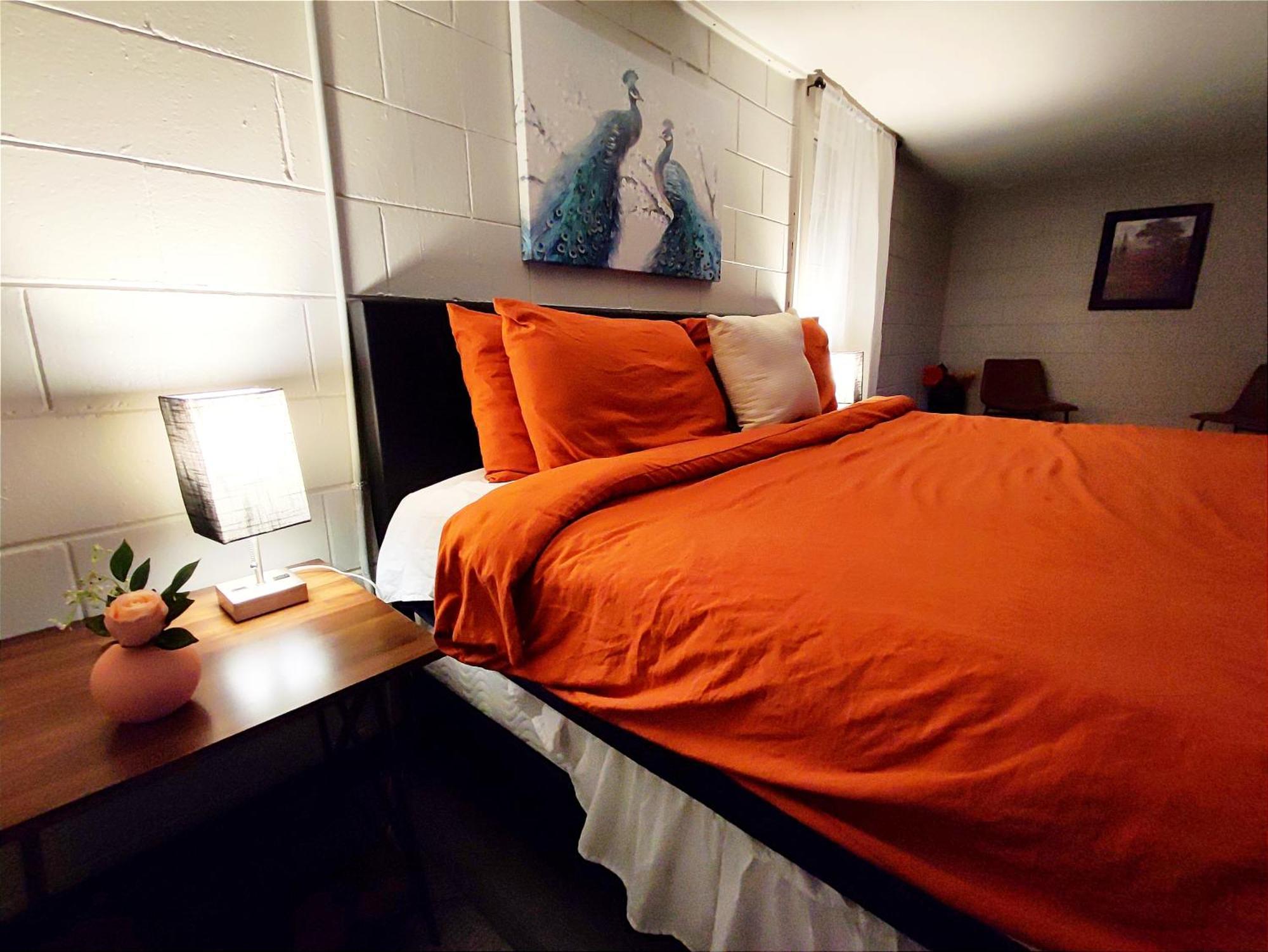 Spacious Suite Close To Downtown Indy/ King Bed إنديانابوليس المظهر الخارجي الصورة